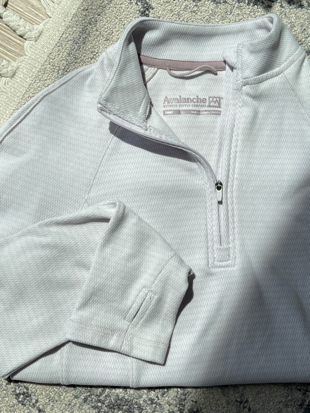 Avalanche Baby Pink Athletic Sweater Size S